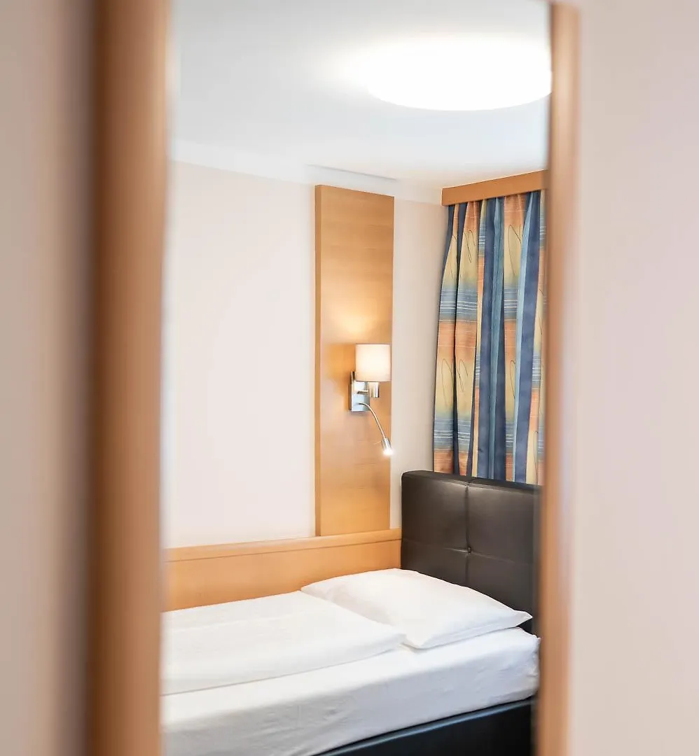 ***  Hotel Ganslhof - Adults Only Austria