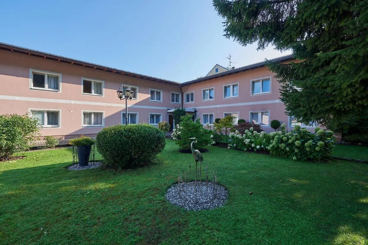 Hotel Ganslhof - Adults Only
